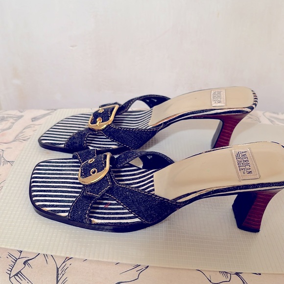 Shoes - Picture 2 of 6